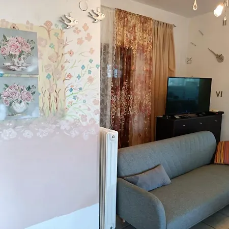 Aphrodite Sougia Apt1